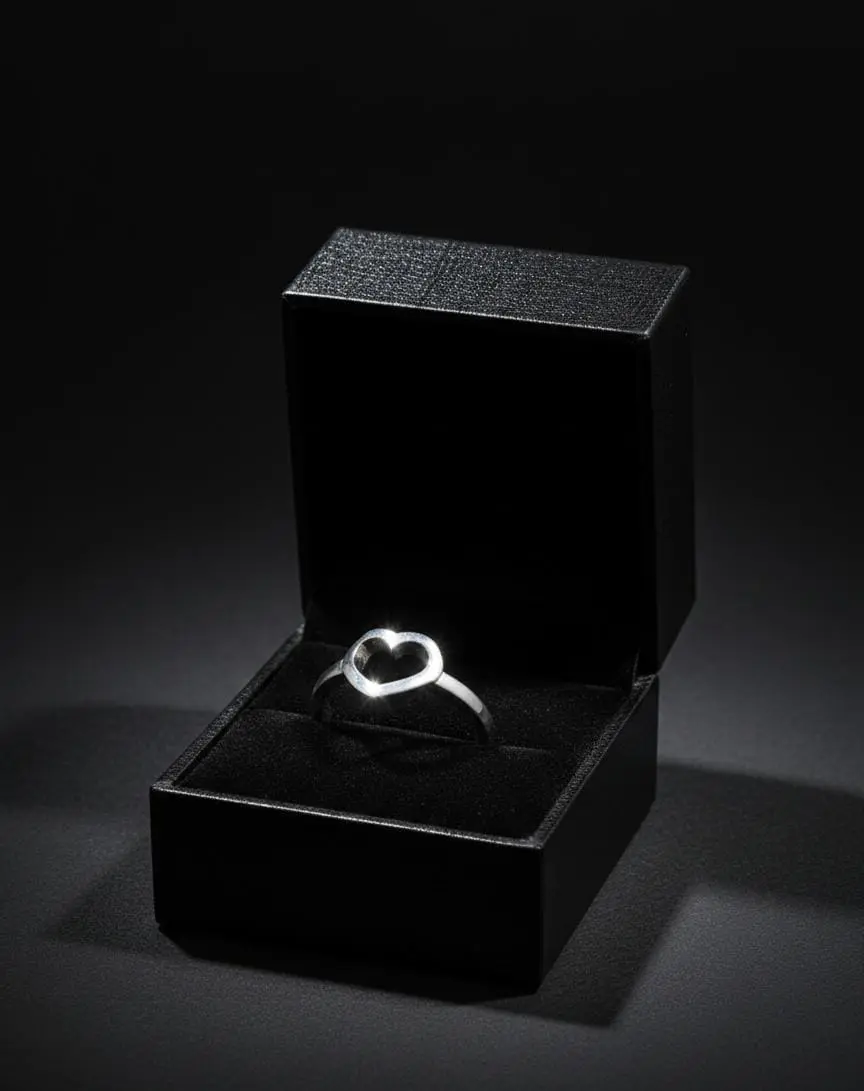 Anillo Personalizado Corazón Abierto Calado